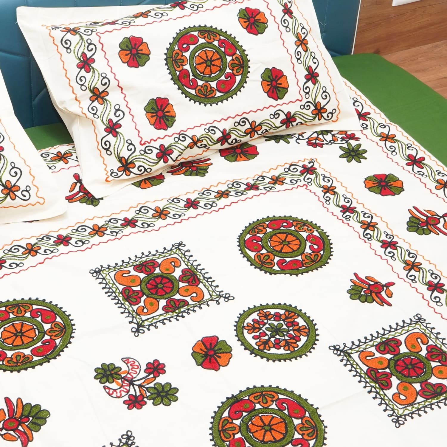 Rajasthani Kart Pure 100% Cotton handmade Double Bed Sheet with 2 Pillow Covers #2003