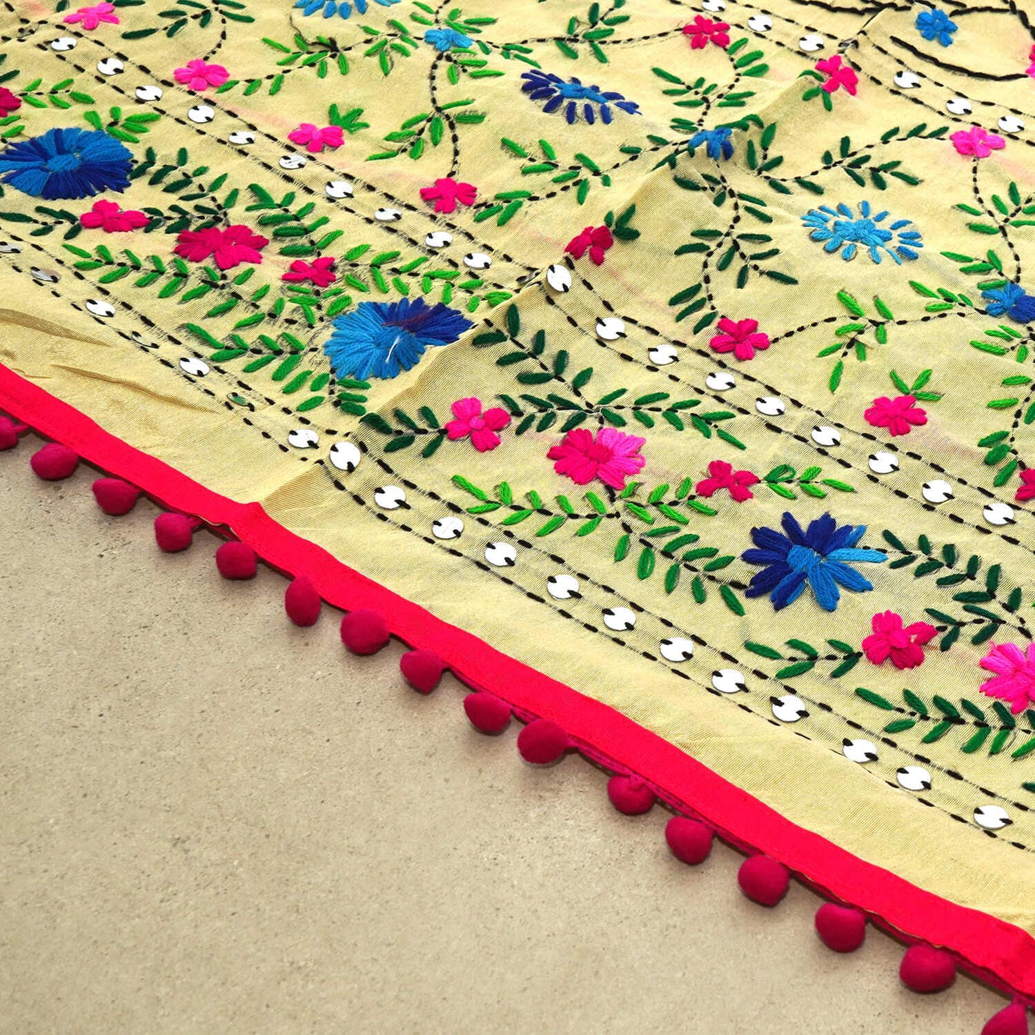  women handicraft dupatta with handicraft design #2008